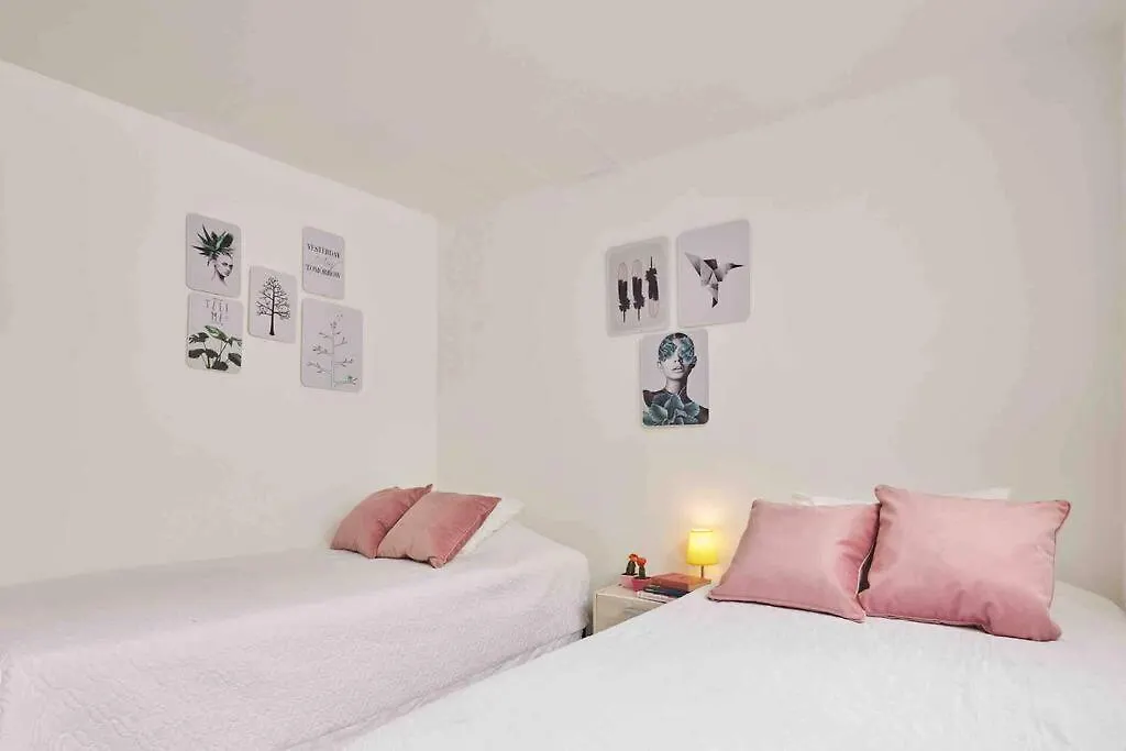 Stunning Apartment In Tourist Area 2 Bedrooms Medellin 0*,